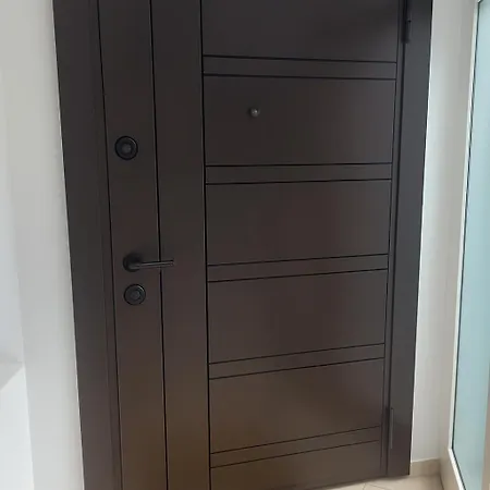 Koko House * فارنا